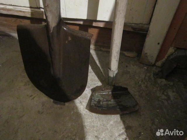 Молоток, электроды, лопата, тальреп