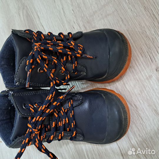 Продам ботинки на мальчика