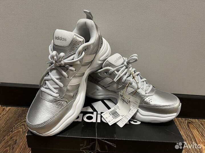 Кроссовки adidas новые 37р