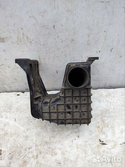 Резонатор воздушного фильтра Mazda 6 GG