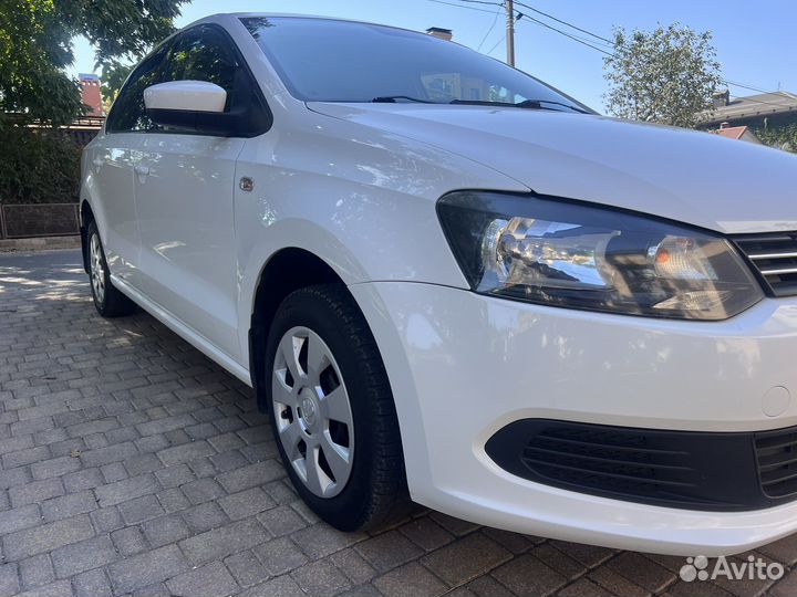 Volkswagen Polo 1.6 AT, 2011, 206 000 км