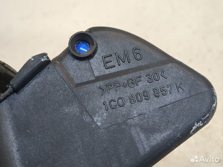 Лючок бензобака Volkswagen Beetle, 2002