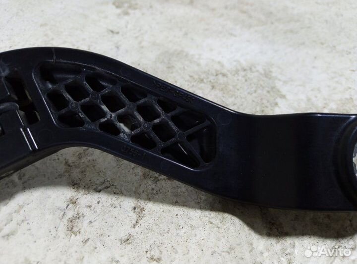 Щетка стеклоочистителя задняя Lexus Rx AL10 2grfe