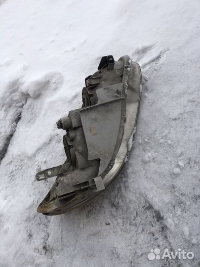 Фара toyota corolla американка