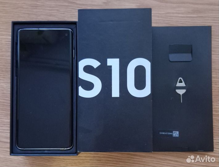 Samsung Galaxy S10, 8/128 ГБ