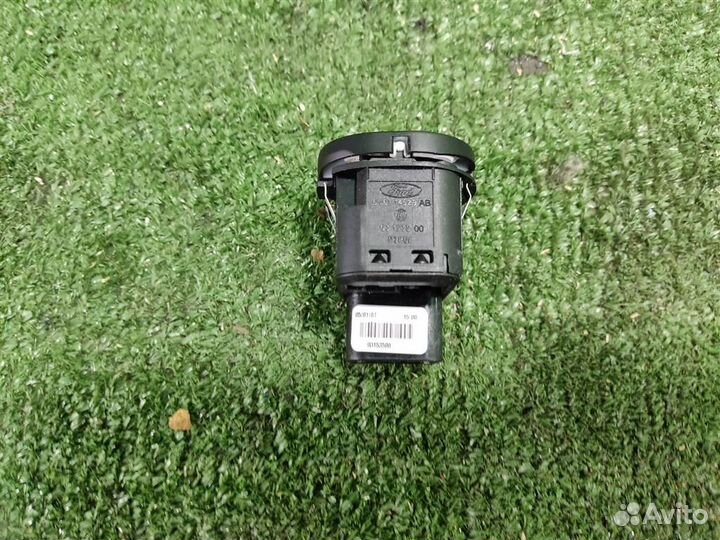 Блок управления стеклоподъемниками Ford Fiesta (C