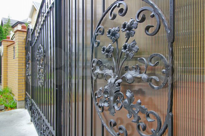 2-к. квартира, 60 м², 3/3 эт.