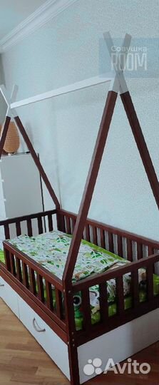 Детская Кровать из бука домик