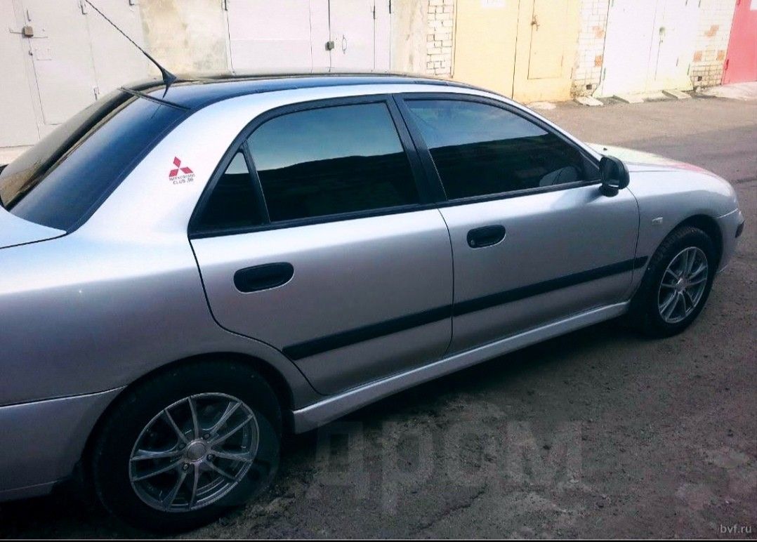 Mitsubishi Carisma: фото из отзыва