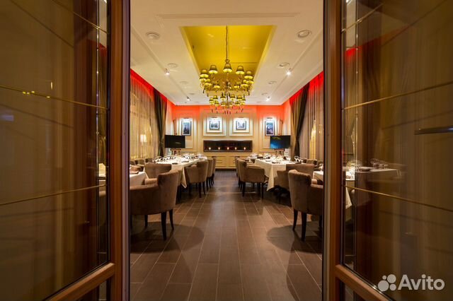 Технический работник (мойщица посуды, уборщица)