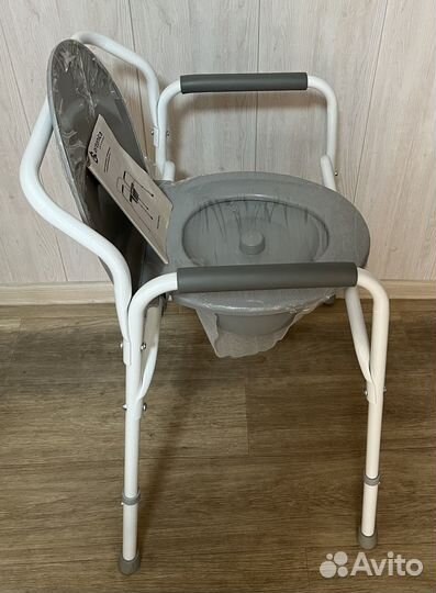 Санитарный стул TU 1 (кресло-туалет)