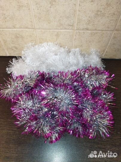 Мишура и конфетти