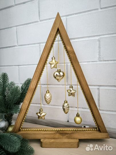 Ёлка из дерева новогодняя светящаяся