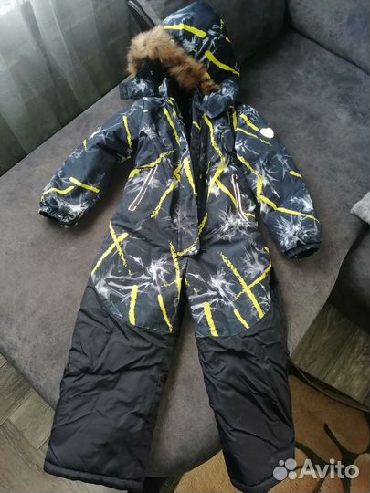 Зимний комбинезон для девочки 128- 134