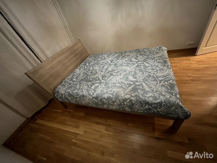 Двуспальная кровать IKEA 160х200 Ниволль + матрас