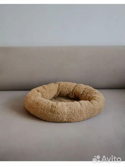 Лежанка для питомца новая