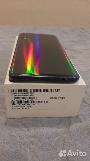 Samsung Galaxy A50, 4/64 ГБ