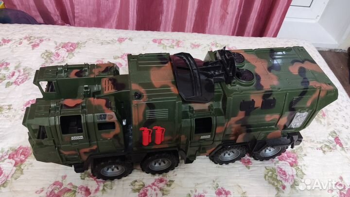 Машинка тягач