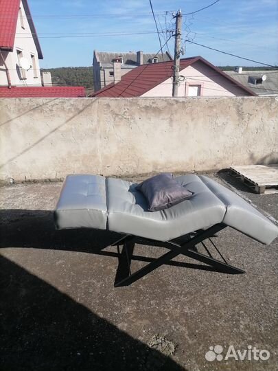 Анатомическая кушетка в экокоже