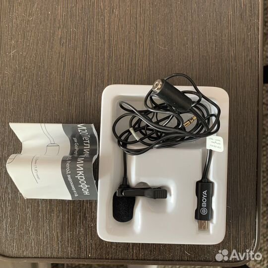 Петличный микрофон boya