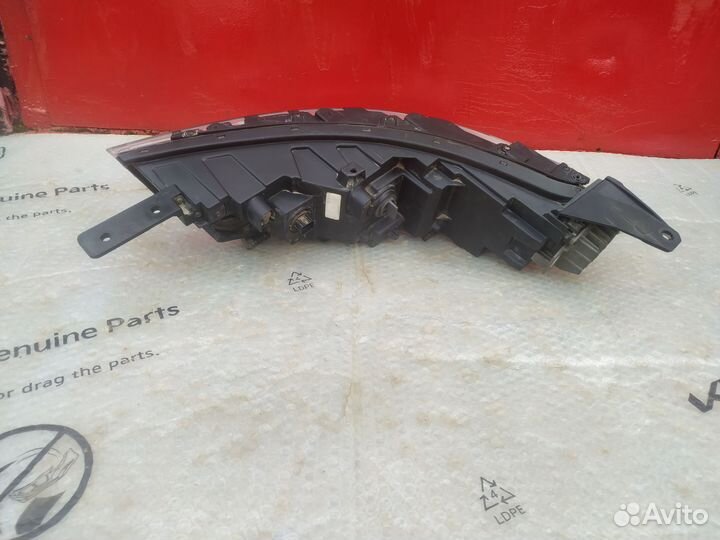 Фара правая дхо Kia Soul 3 Оригинал 92208K0100