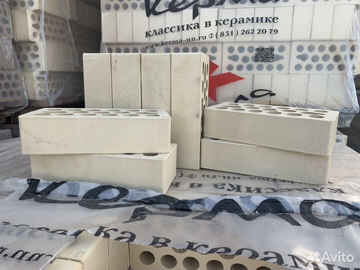 Кирпич облицовочный светлый