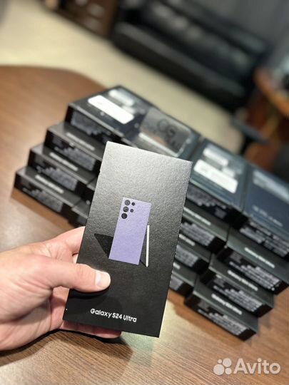 Samsung Galaxy S24 Ultra, 12/256 ГБ