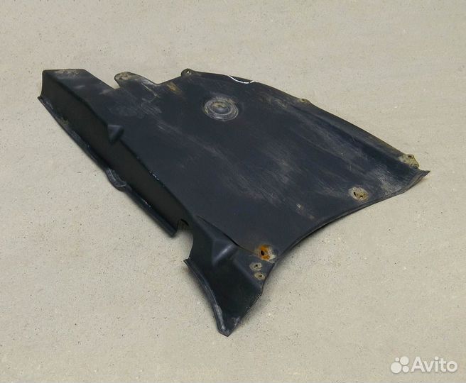 Подкрылок передний левый Peugeot 406 (дефект)