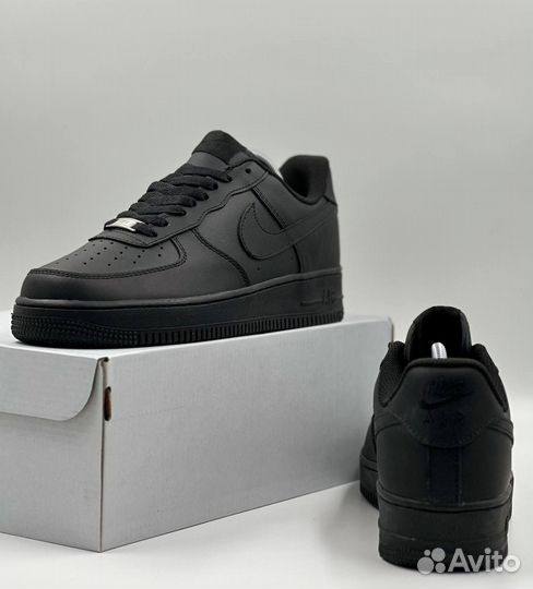 Nike Air Force 1 Black