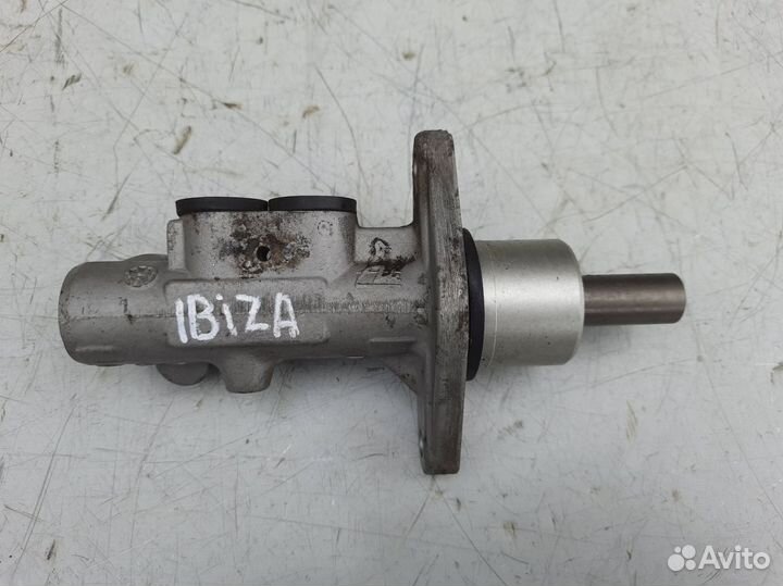 Главный тормозной цилиндр Сеат Ибица 2