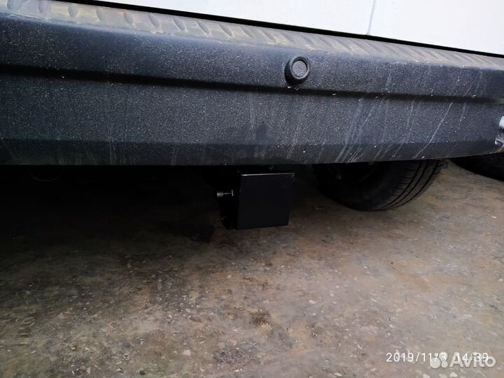 Фаркоп съемный квадрат (американка)