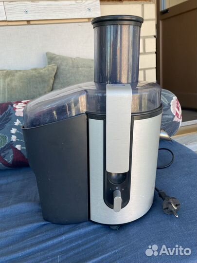 Центробежная соковыжималка Philips HR 1861