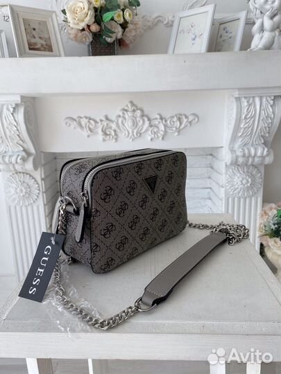 Сумка Guess кроссбоди