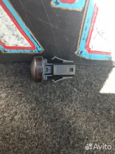 Датчик Toyota Prius ZVW30 2ZR-FXE 1.8 2010