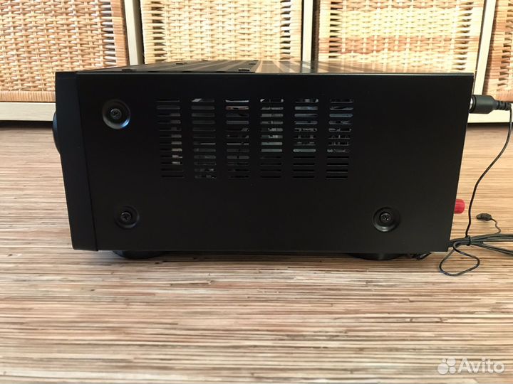 AV-ресивер Denon AVR-X1000