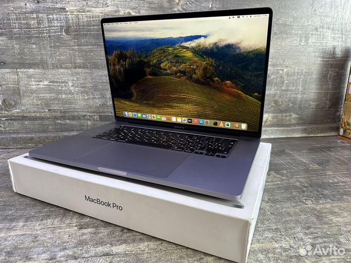 Apple macbook pro 16 i7 64gb SSD 2TB 5600m 8gb