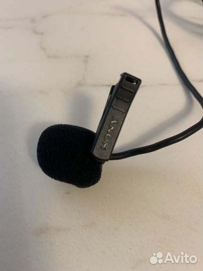 Радиопетличка Sony URX-P2/UTX-B2