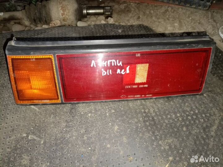 Фонарь левый Nissan Langley N12