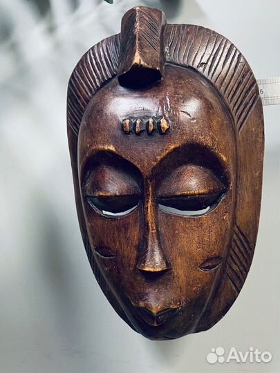 Африканская маска дерево