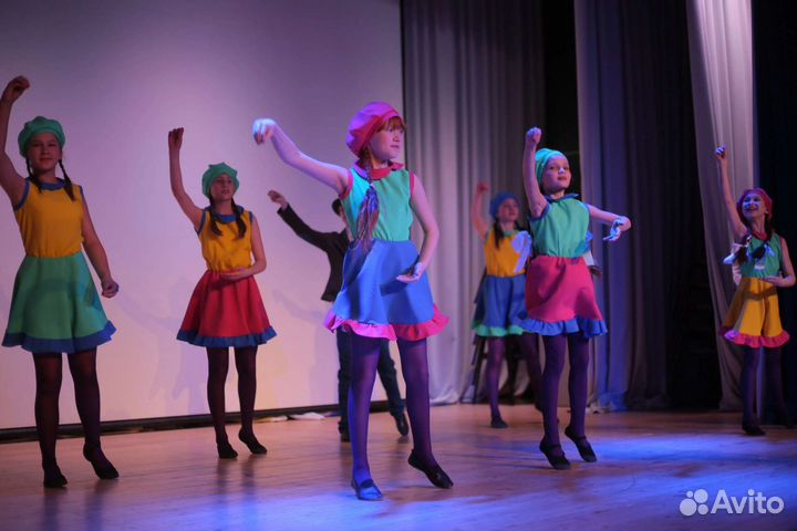 Сценический костюмы