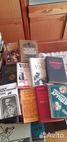 Книги военно-исторической тематики. Детективы