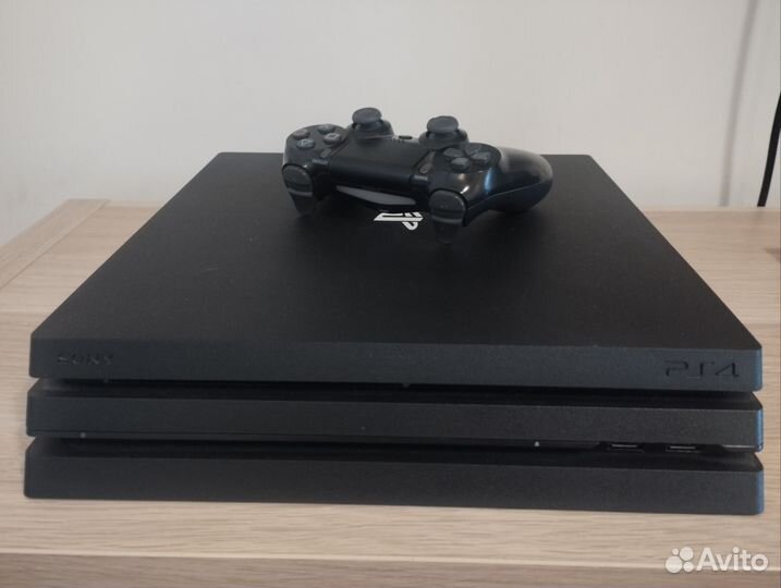 Sony PS4 pro 1tb