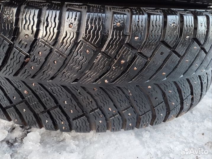 Michelin X-Ice North 4 SUV 225/65 R17 106T