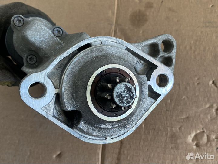 Стартер 020911023F VW Golf lV 1.4л 1.6л Skoda