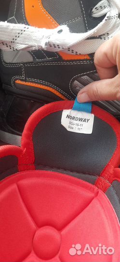 Коньки хоккейные 40 размер