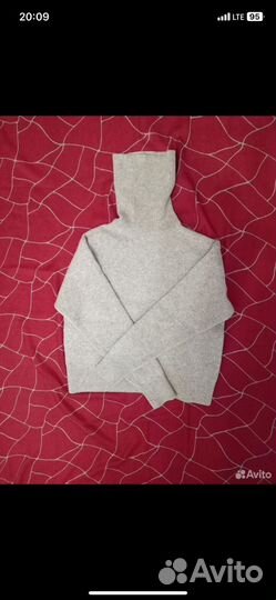 Кофта uniqlo