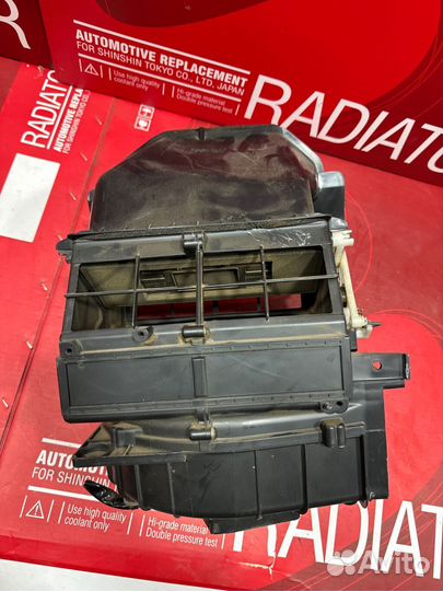 Моторчик печки Mitsubishi Lancer cedia wagon CS5W