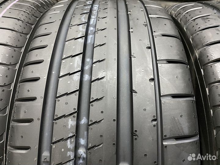 Yokohama Advan Sport V107F 255/35 R21 98Y