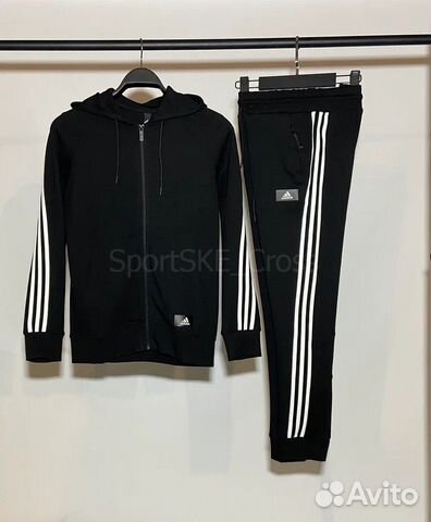 Спортивный костюм Adidas новый