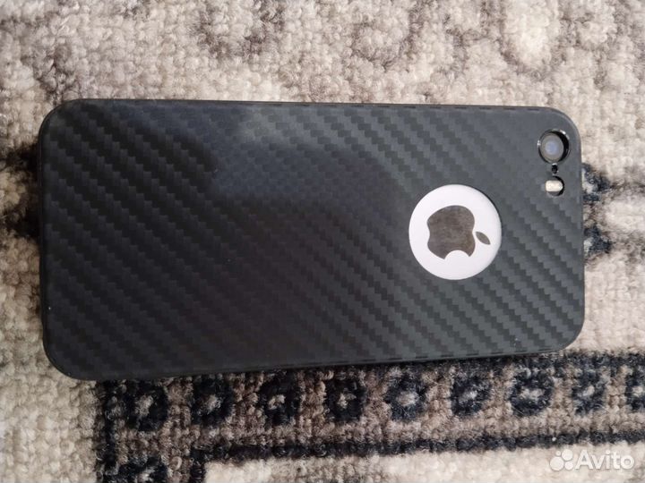 Телефон iPhone se